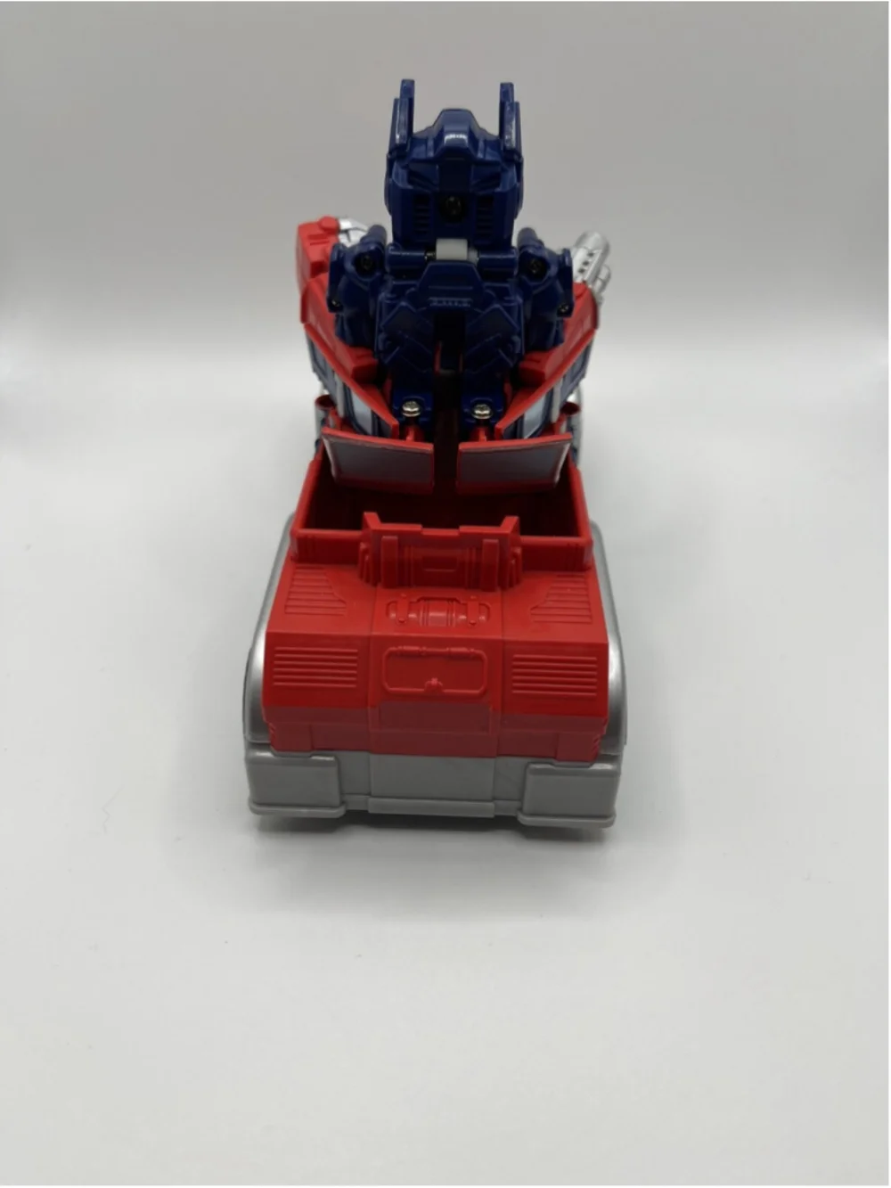 Collectible 2008 Hasbro.TRANSFORMER OPTIMUS PRIME TRUCK tomy 6